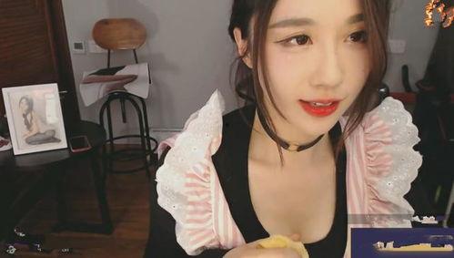 女主播为何捂胸